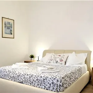 Apartment Wine Morellino, Florence